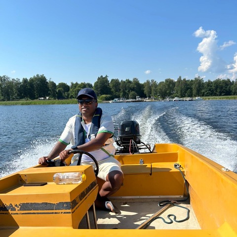 Ajoa asiakkaan omalla veneellä
